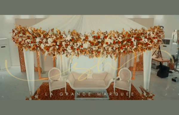 La Grande Marquee Gallery 17